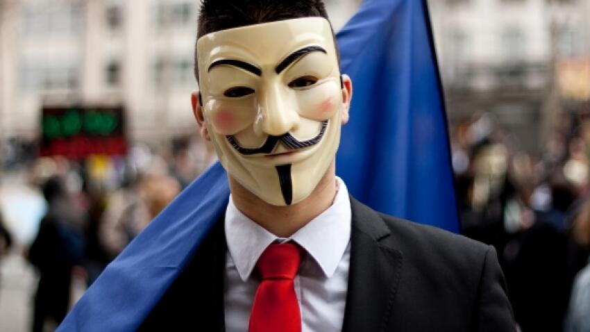 De Guy Fawkes au masque Anonymous