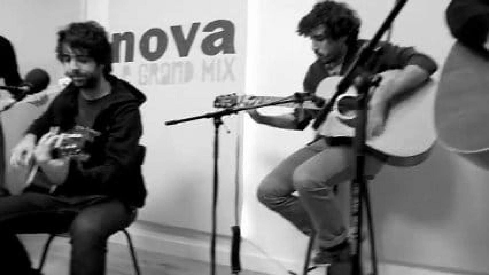 Stuck In The Sound live