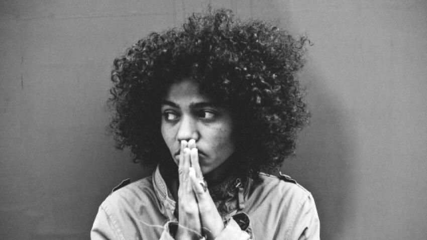 Nneka acoustique