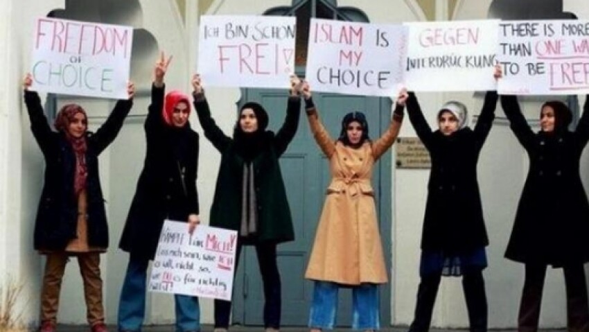Femen VS Musulmen