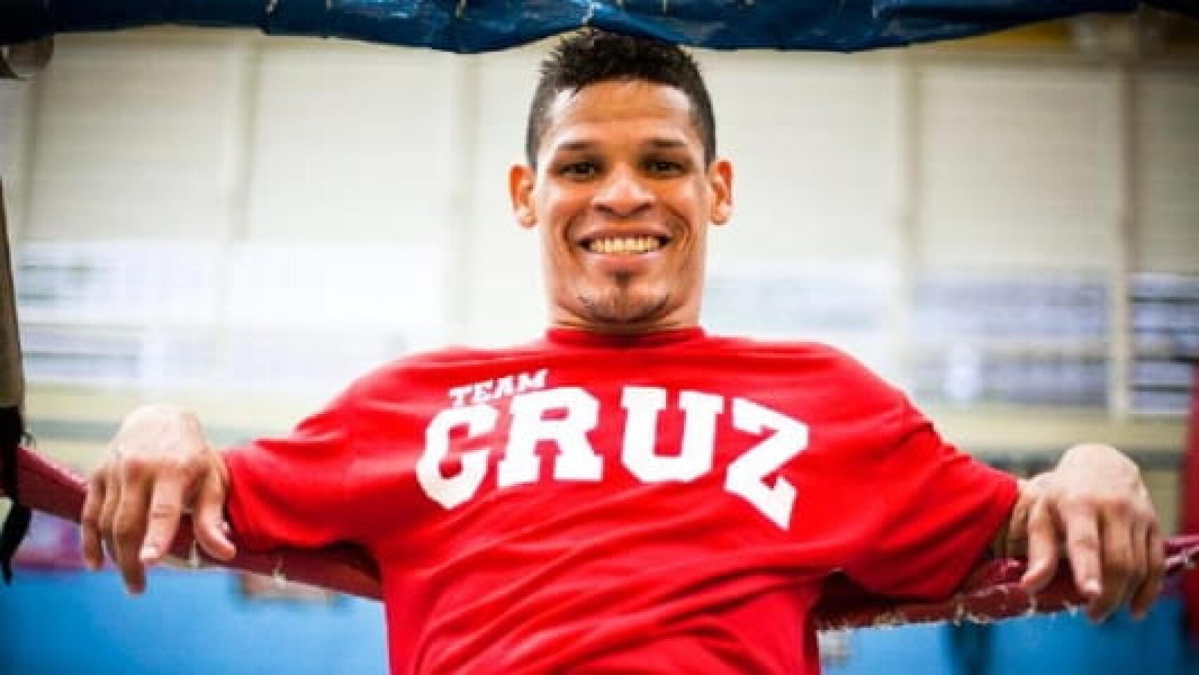 Orlando Cruz, gay fighter