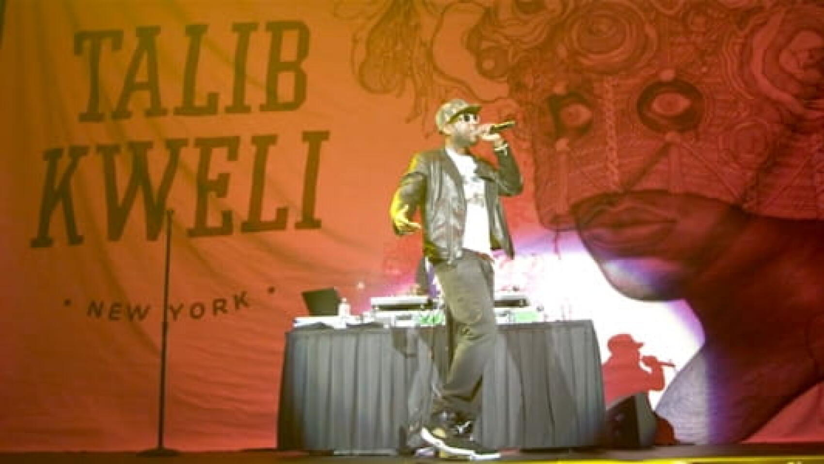 Montez sur scène avec Talib Kweli
