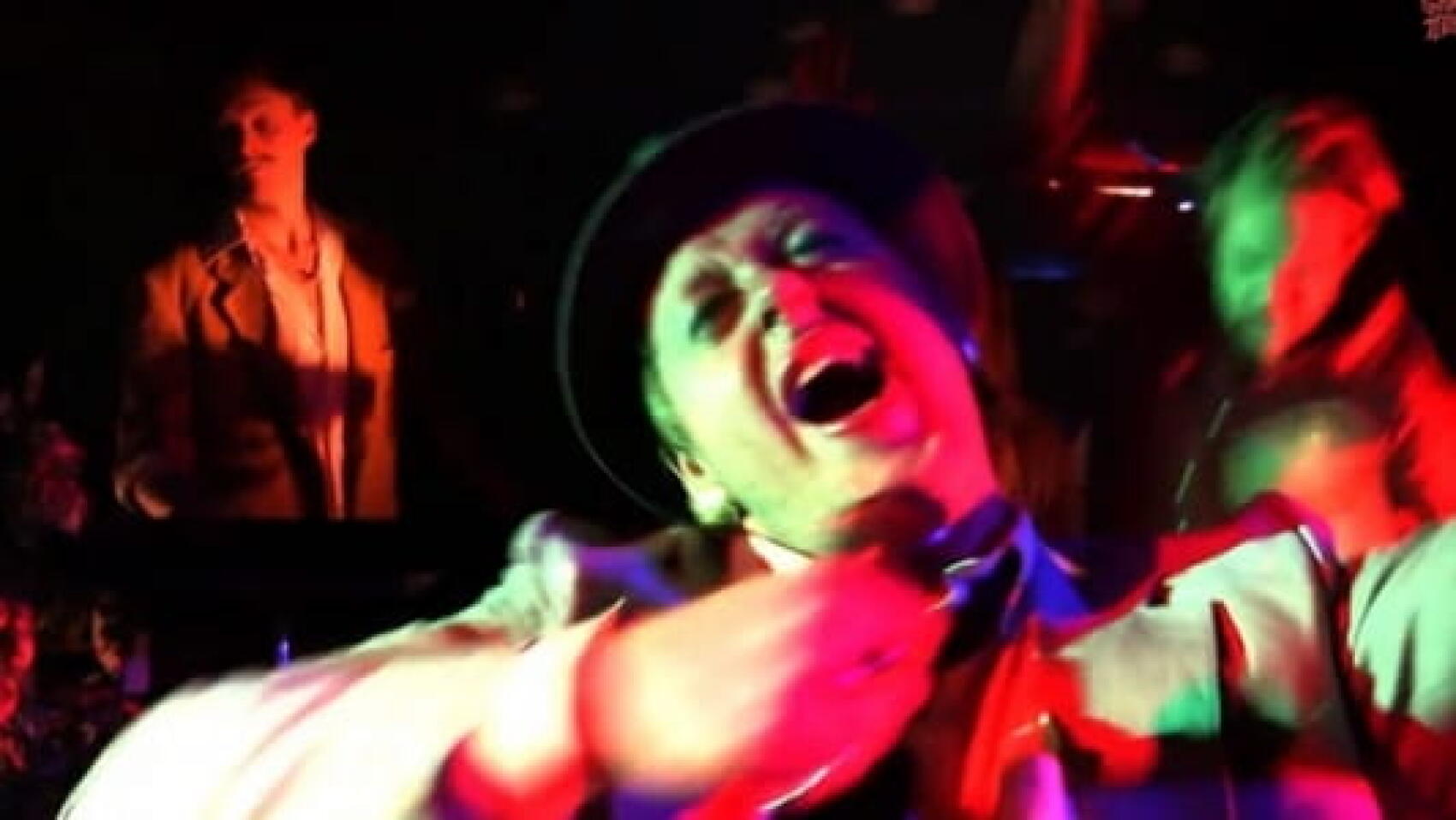 It's clip time avec Todd Terje