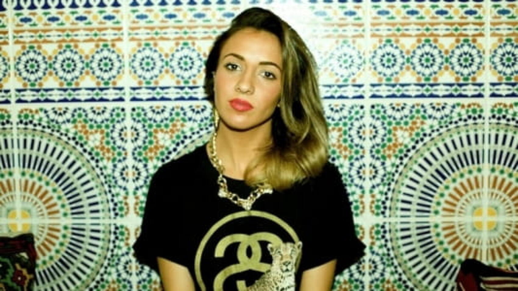 TĀLĀ, coqueluche pop underground?