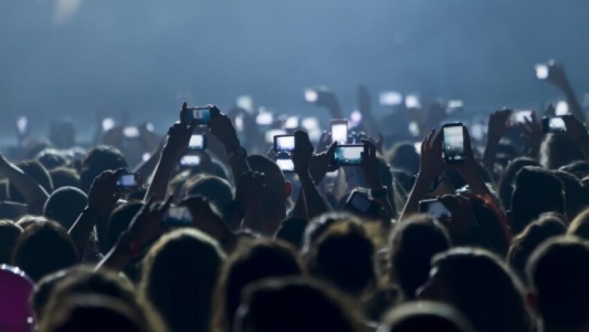 Et si les portables cessaient de polluer nos concerts ?