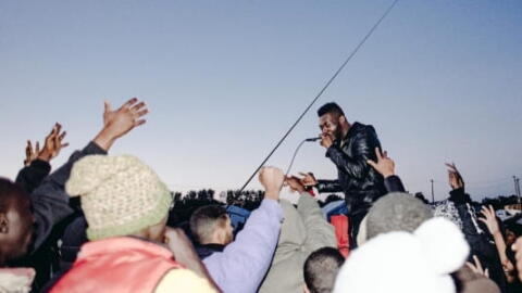 Afrikan Boy, MC grime a récemment joué un concert su