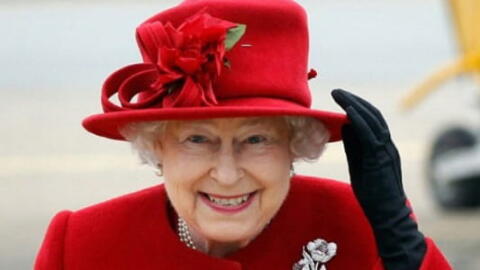 Incruster la reine d'Angleterre dans des vidéos youtube