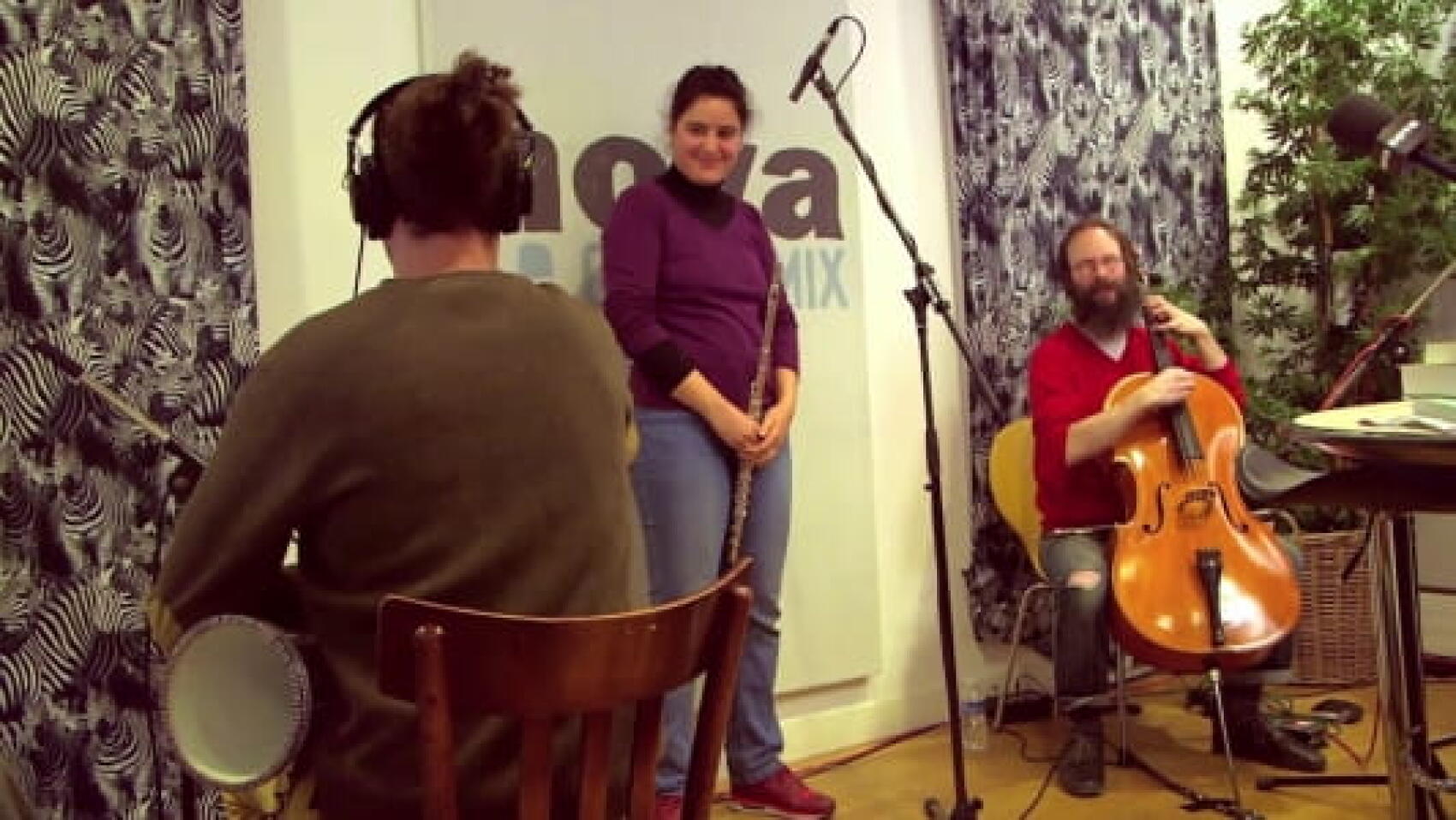 Le live de Naïssam Jalal dans Néo Géo.