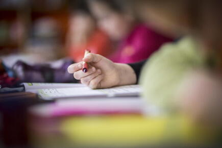 Écriture inclusive : « Transformer le language pour préparer les inconscients à accepter l’égalité »
