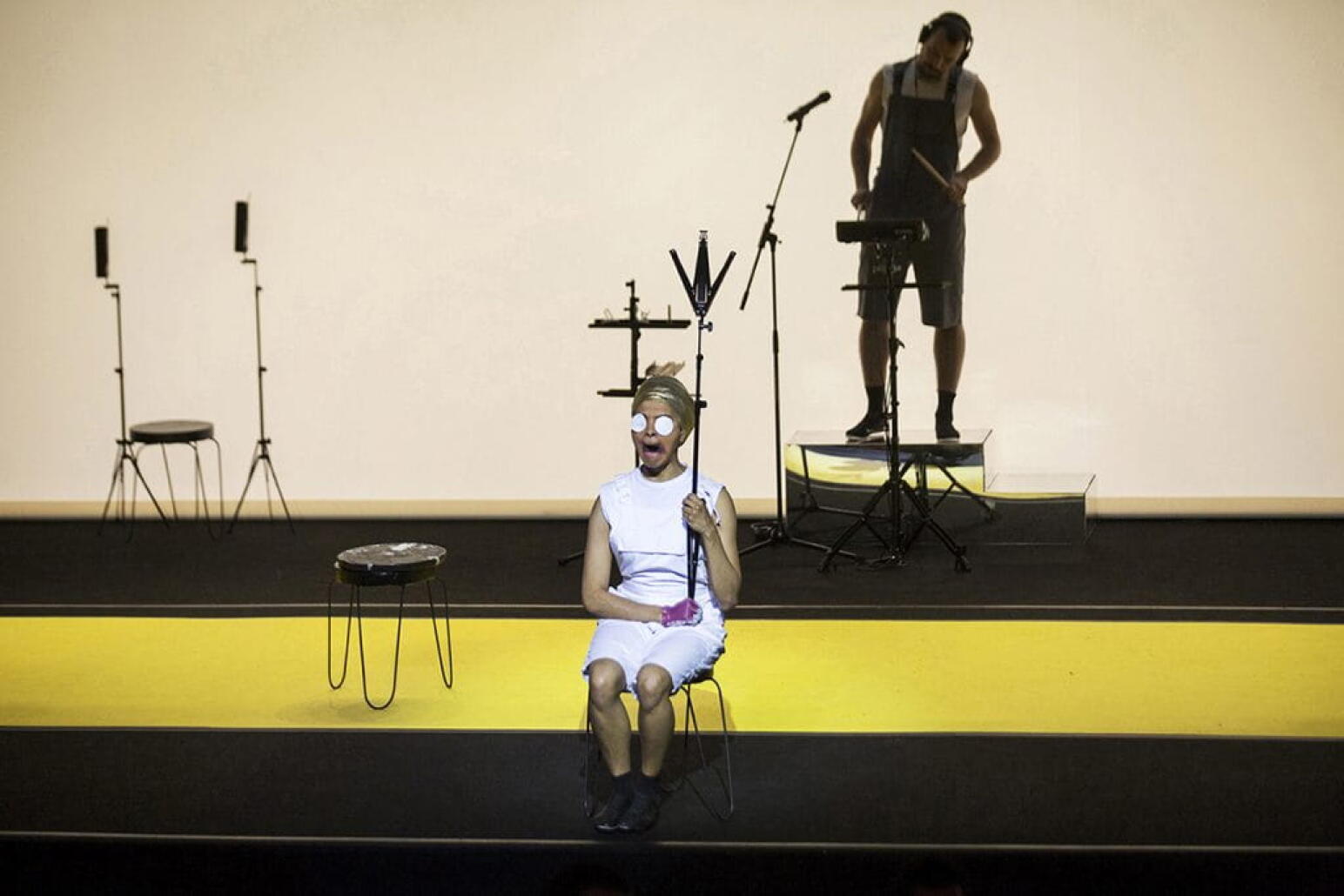 Marlene Montero Freitas secoue Dyonisos...