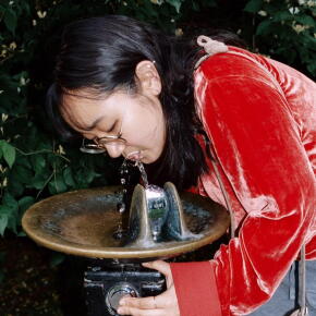 Yaeji :  make it rain, girl