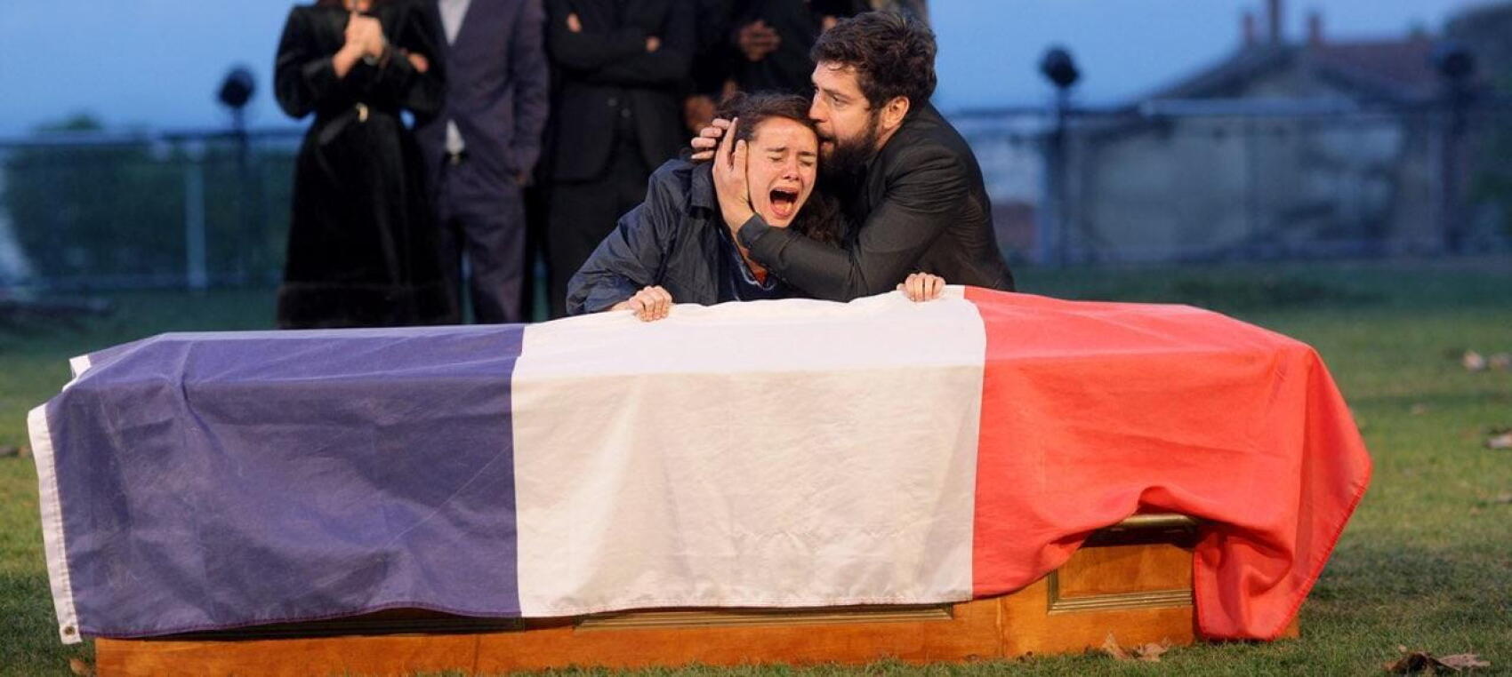 Les Chiens de Navarre : Jusque Dans Vos Bras | Bordeaux