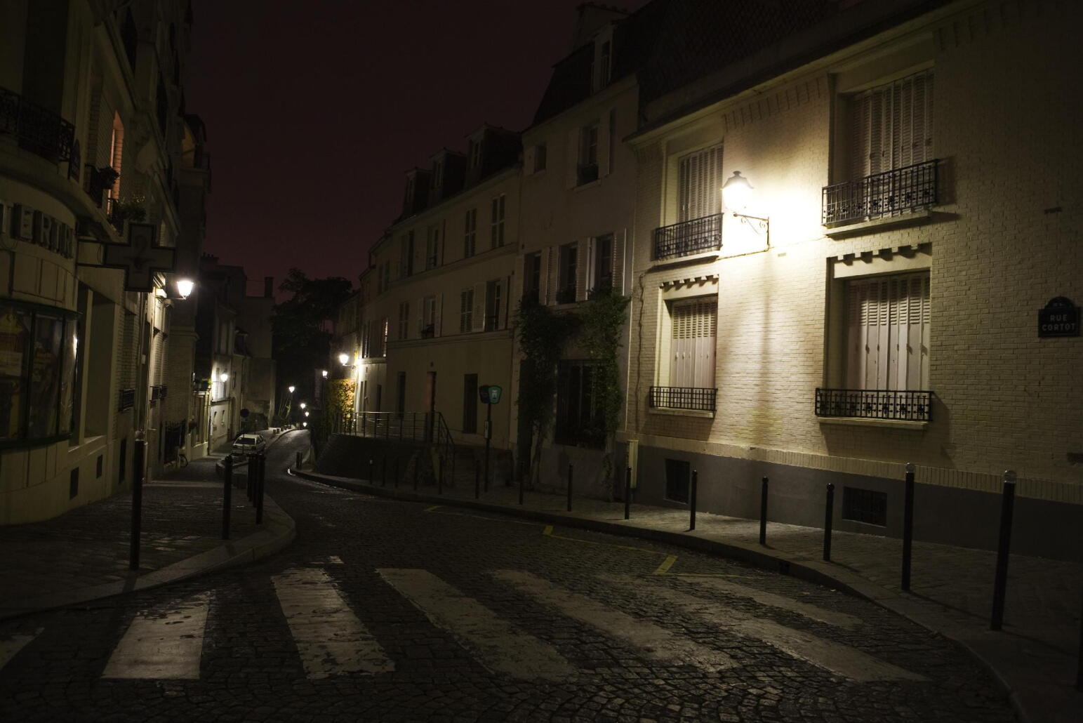 Réfugiés : À la rencontre des mineurs isolés dans les rues de Paris