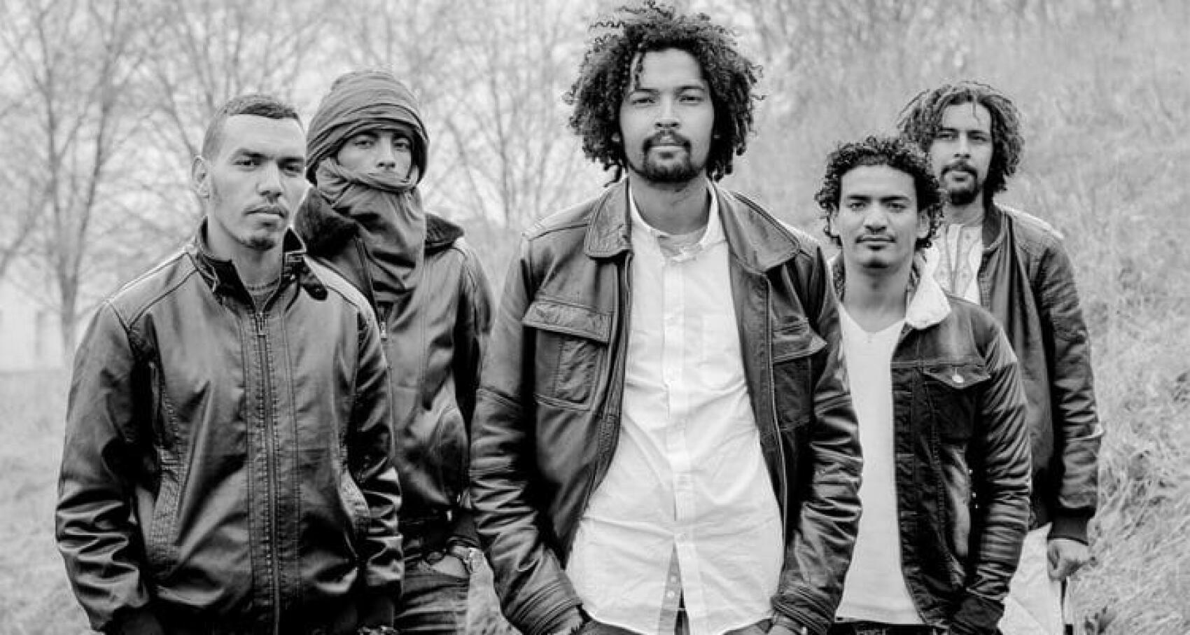 La Maroquinerie accueille l'un des plus beaux groupes touareg du moment