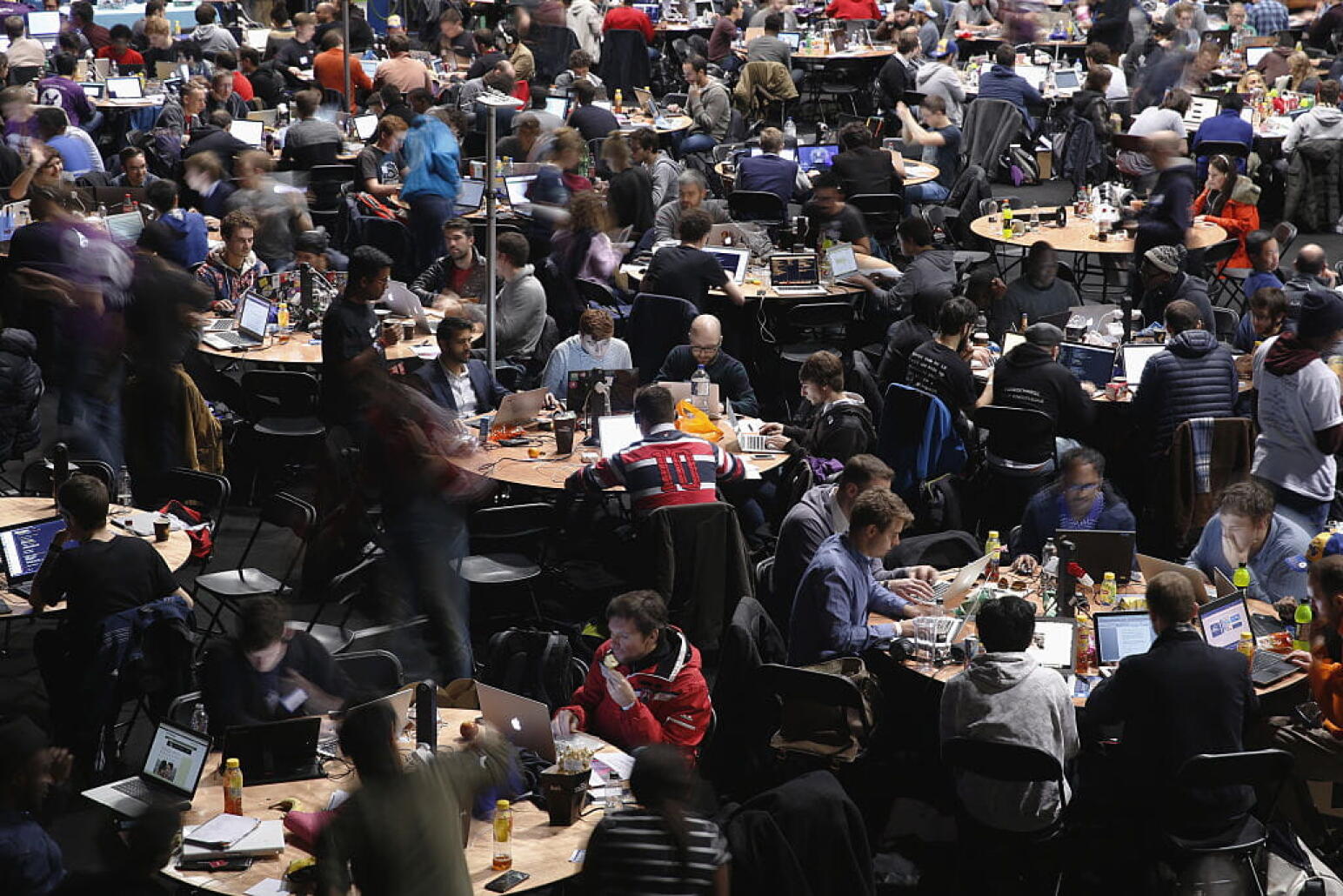 À Marseille, un hackathon pour changer le monde
