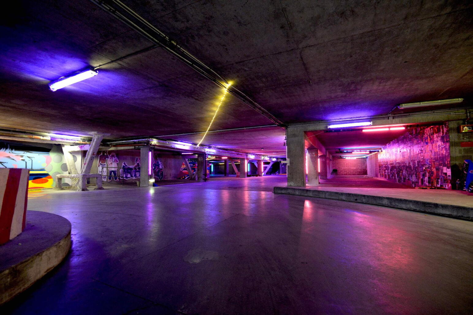 Une dernière teuf avant la destruction du parking de l’Institut du monde arabe