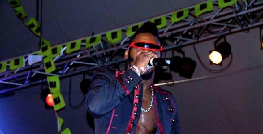 Abidjan rend hommage à DJ Arafat