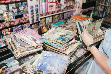 Le Worldmix oriental et funky d'Habibi Funk dans Néo Géo