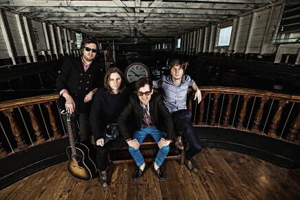 PHOENIX, Sélection musicale, interview et anecdotes (2/2)