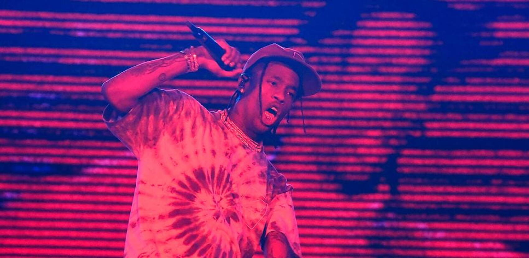 Sims décompose « Antidote » de Travis Scott