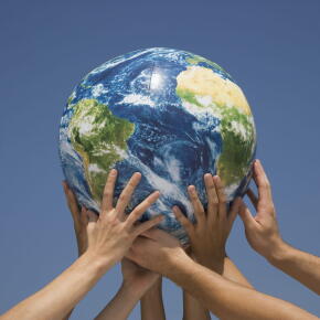 « Un monde où l'accent serait mis sur l'équité et la solidarité »