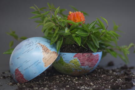 Earth © Getty Images / Ulrich Baumgarten