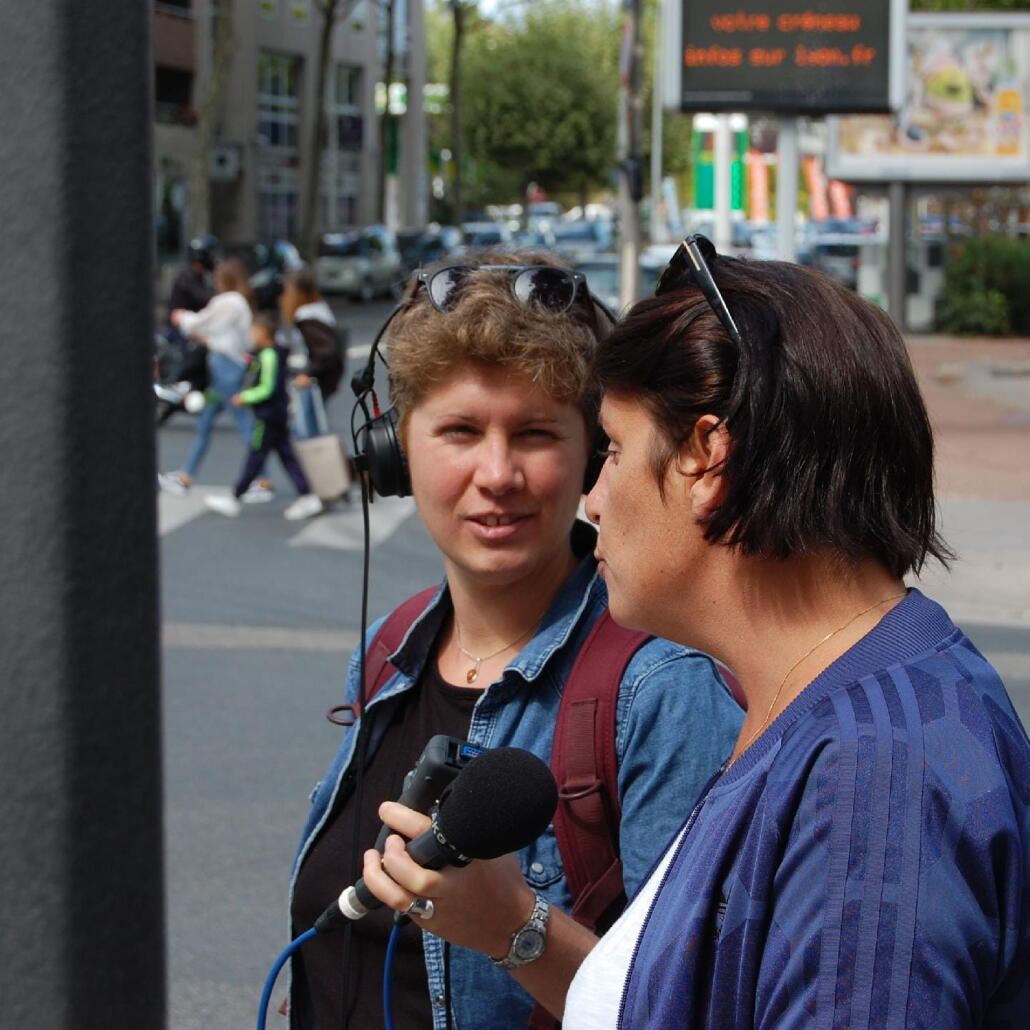 Dans la rue d'Isa Favotte (2/5)