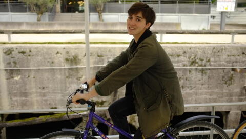Emma Delaunay sur son vélo