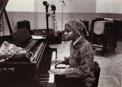 Nina Simone au piano