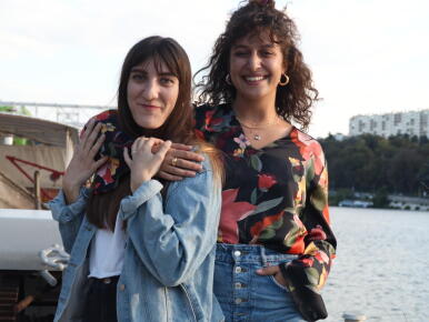 Les invitées : Mathilda et Ambrine, pour l'ouverture de leur nouveau lieu culturel : Boomrang