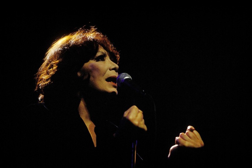 En 1994, Juliette Gréco s’effeuillait sur Radio Nova