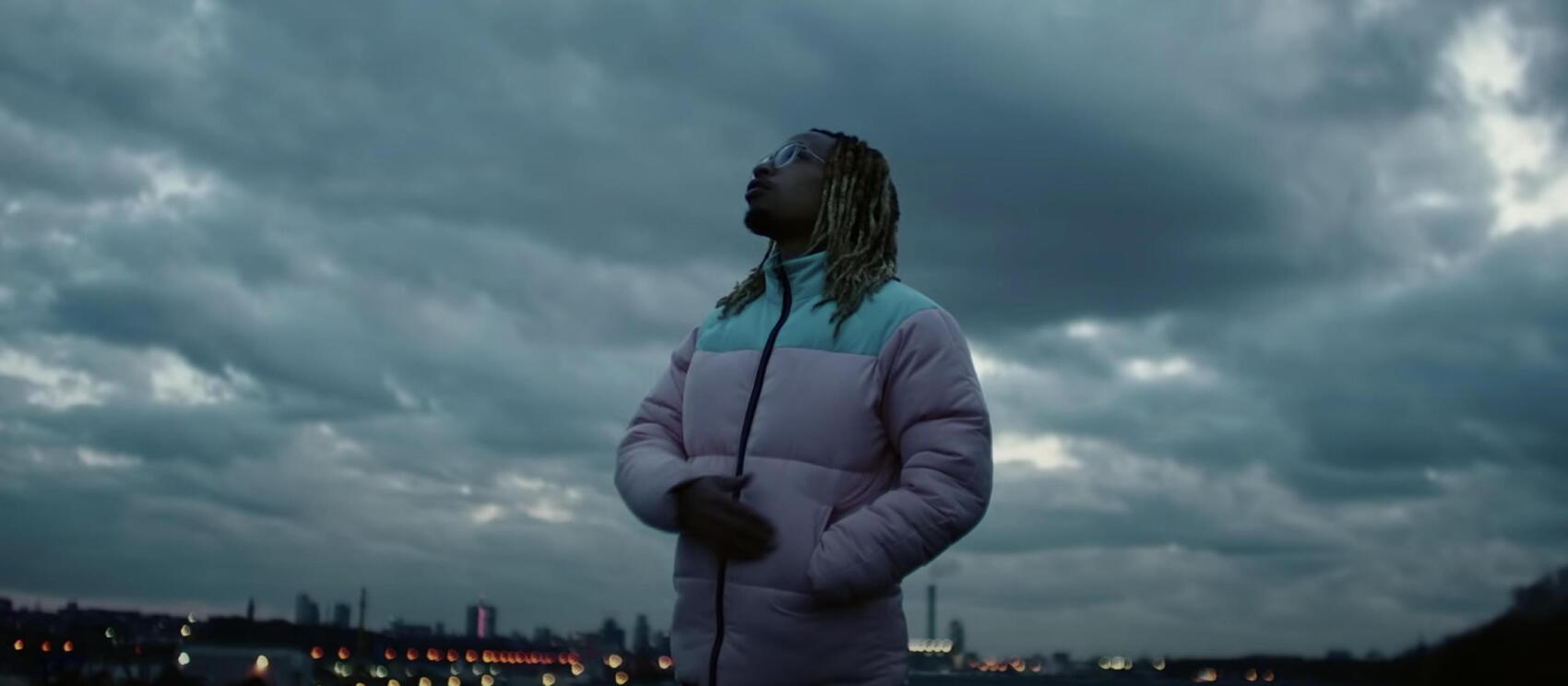 « Julio & sa gogo danseuse », le sublime morceau du rappeur belge Krisy