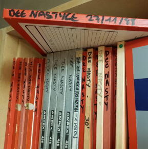 ARCHIVE DE DEE NASTY