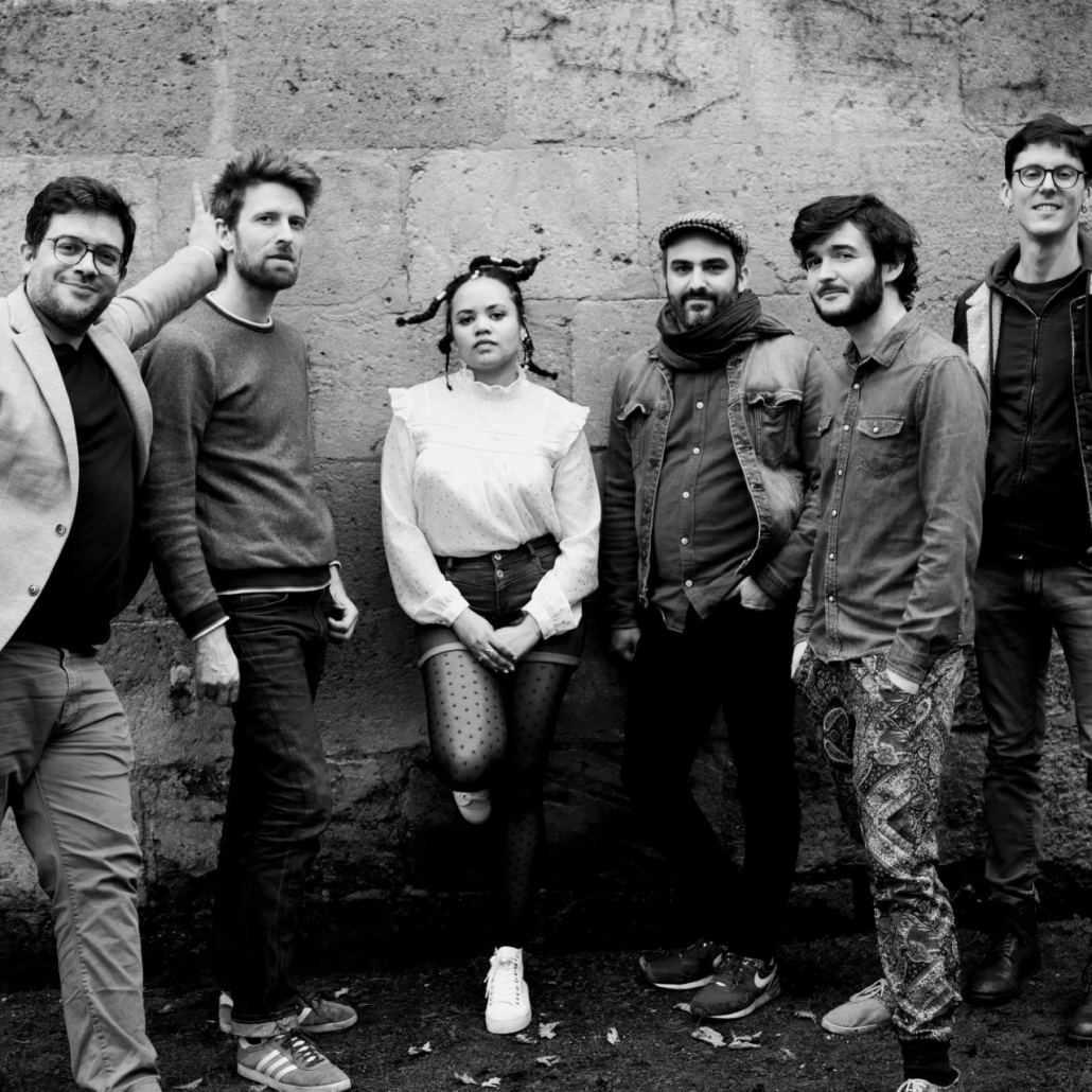 Kolinga rend hommage aux mamans sur « Mama Don’t Let Me »