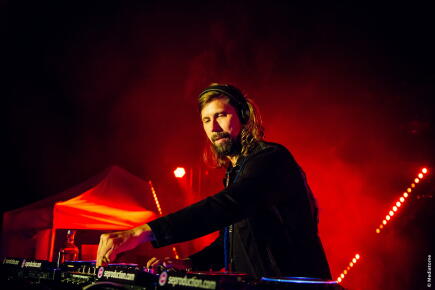 À Villefranche-sur-Mer pour La Crème Festival, Busy P en guest © Mediatome