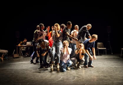 C'est pas du luxe © Karine Music