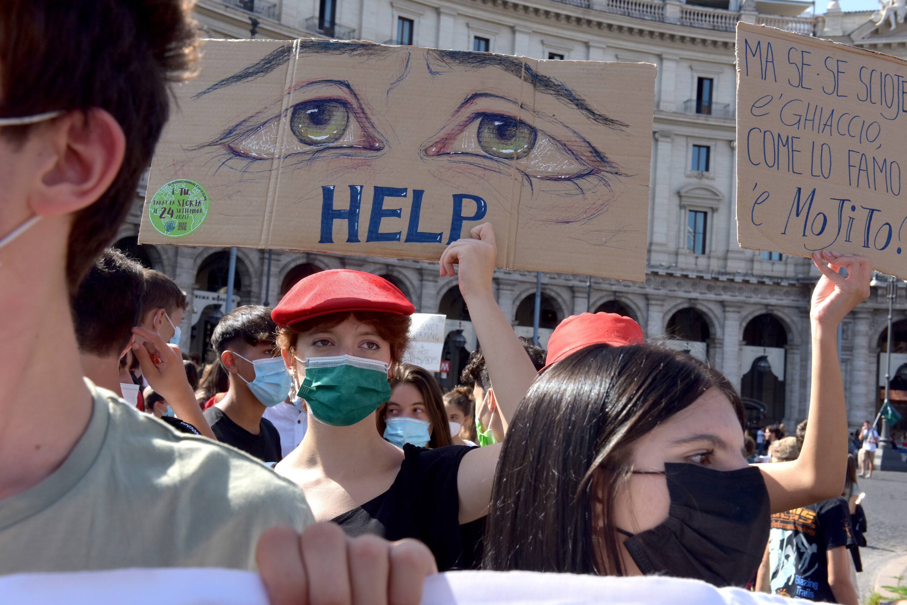 Fridays-For-Future-Holds-Italy-Climate-Strike-March_GettyimagesSimona-Granati-Corbis-Contributeur