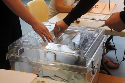 Voters-Go-To-The-Polls-For-The-First-Round-Of-French-Parliament-Election_GettyimagesOwen-Franken-Corbis-Contributeur