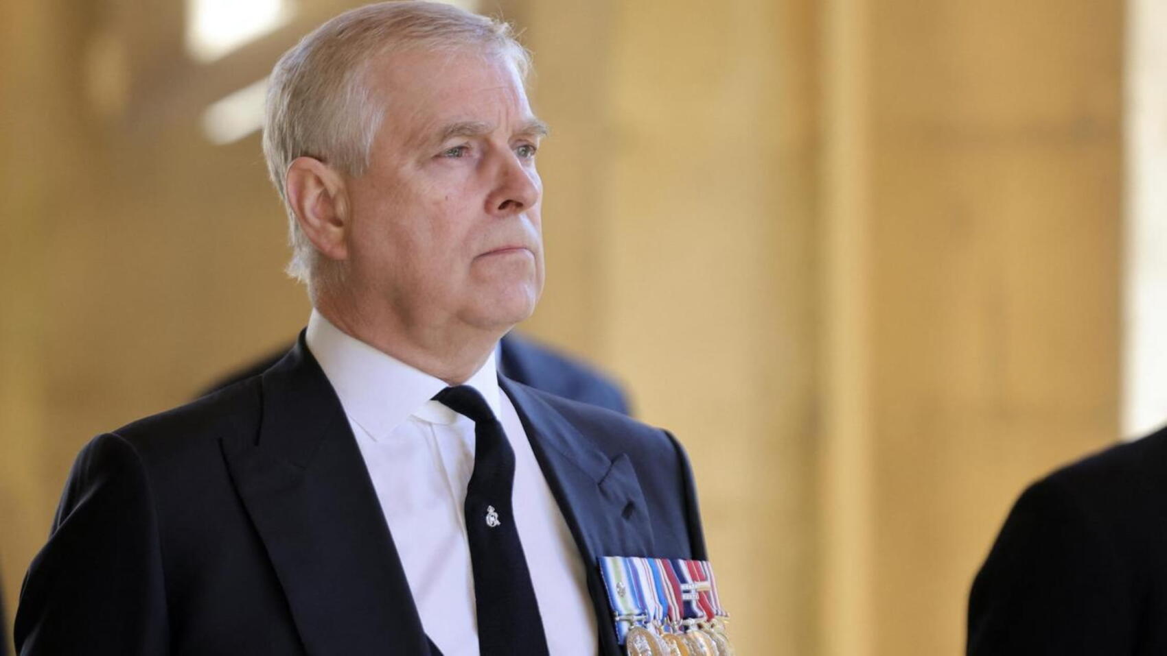 Rebondissement dans l'affaire Epstein : le prince Andrew ne peut plus transpirer