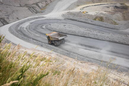 Industrial-Landscape_GettyimagesJill-Ferry-Contributeur