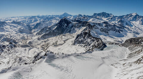 Chiles-Glaciers-Harbor-Vast-Water-Reserves-And-Theyre-Melting_GettyimagesBloomberg-Contributeur
