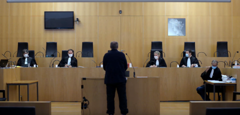 Capture d’écran du documentaire "Cours criminelles" via YouTube