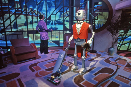 Horizons_Butler_Robot / Disney ©