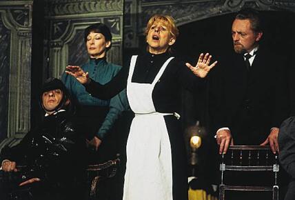 Du beau monde - Chanteuse pénalisée pour avoir chanté @Radio Nova