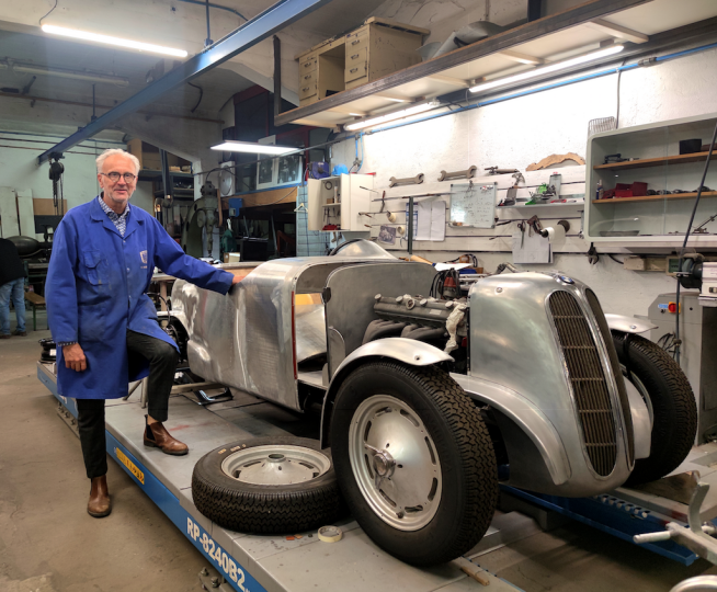 Hubert Haberbusch restaure des voitures de collection