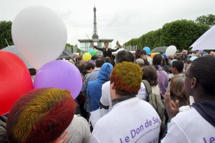 Le-don-de-soi-_PIERRE-VERDY-AFP.