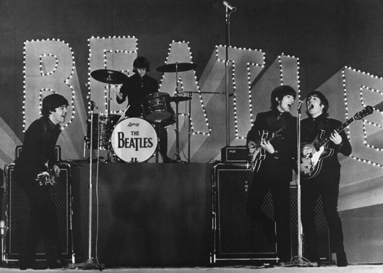 Les-Beatles-en-tournee-au-Japon-cJIJI-PRESS-AFP.