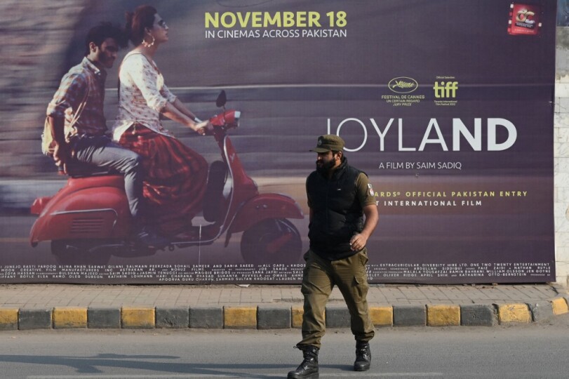 “Joyland”, un film mettant en scène une femme transgenre, censuré au Pakistan