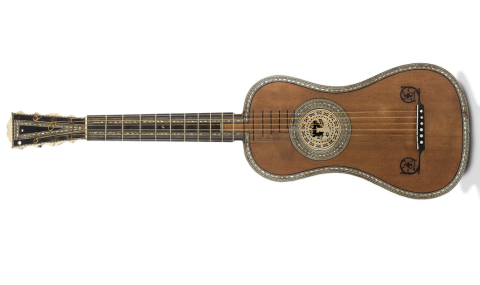Guitare de Marie Antoinette