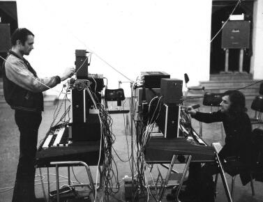 La Traque - Zodiac Free Arts Lab